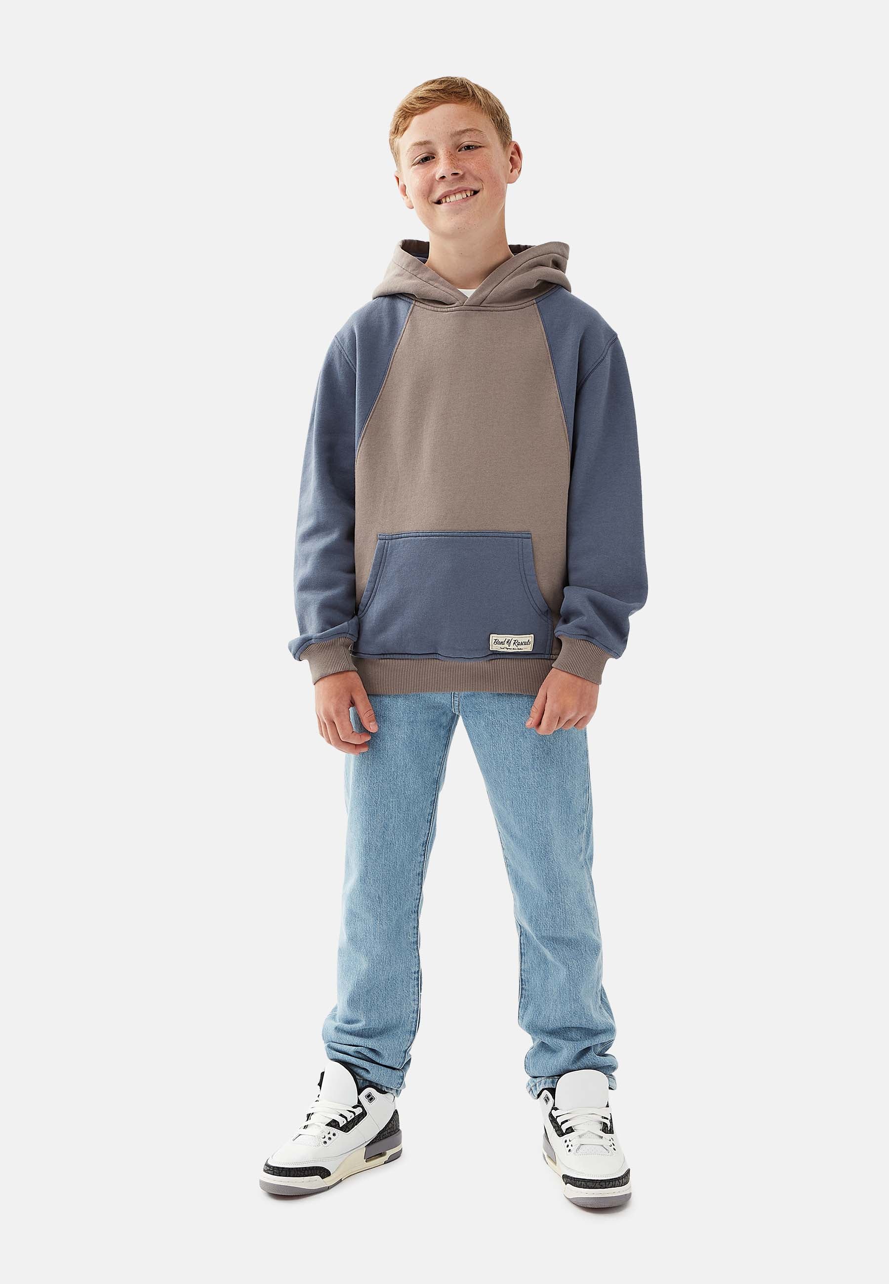 Spear Hooded