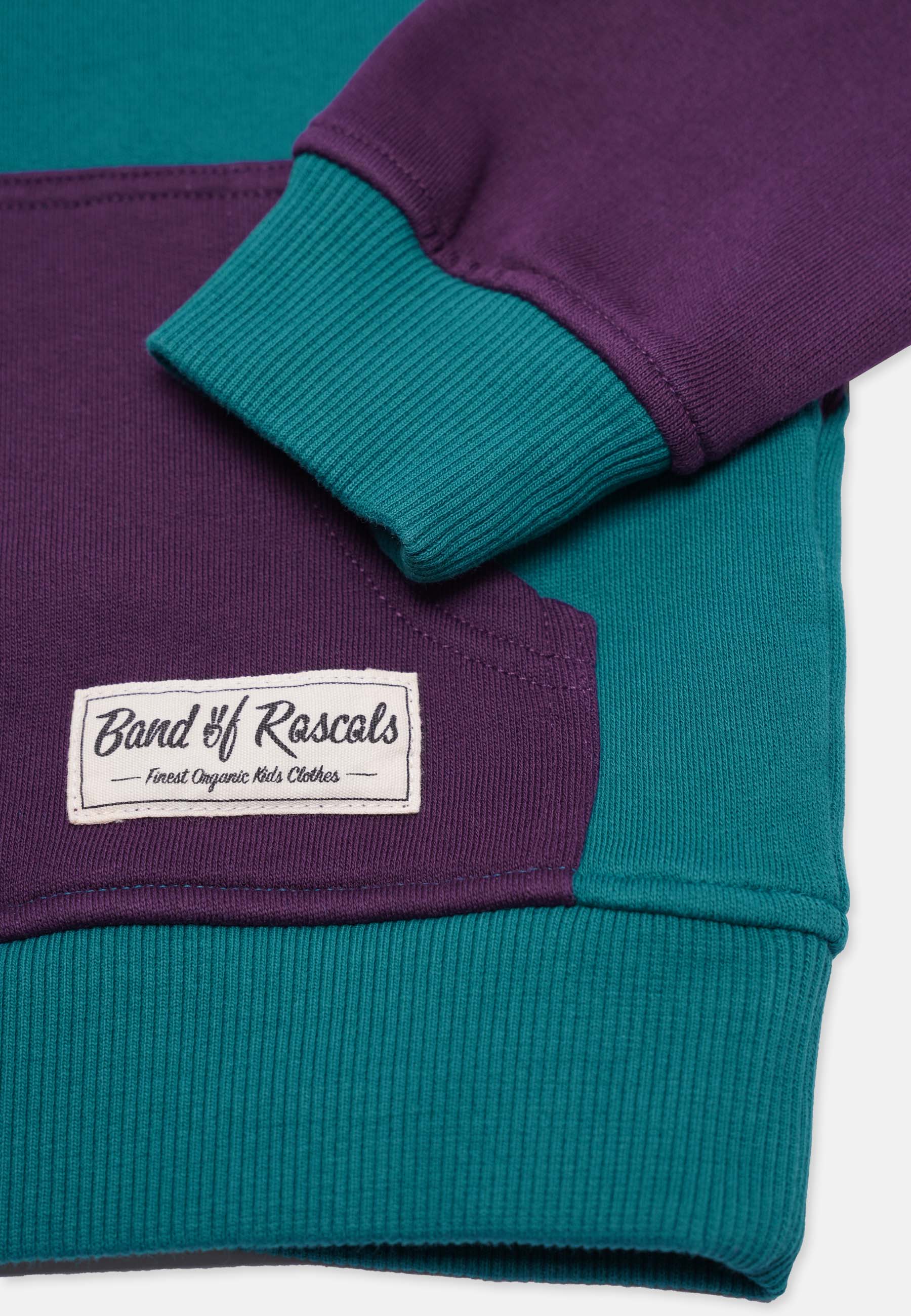 Spear Hooded