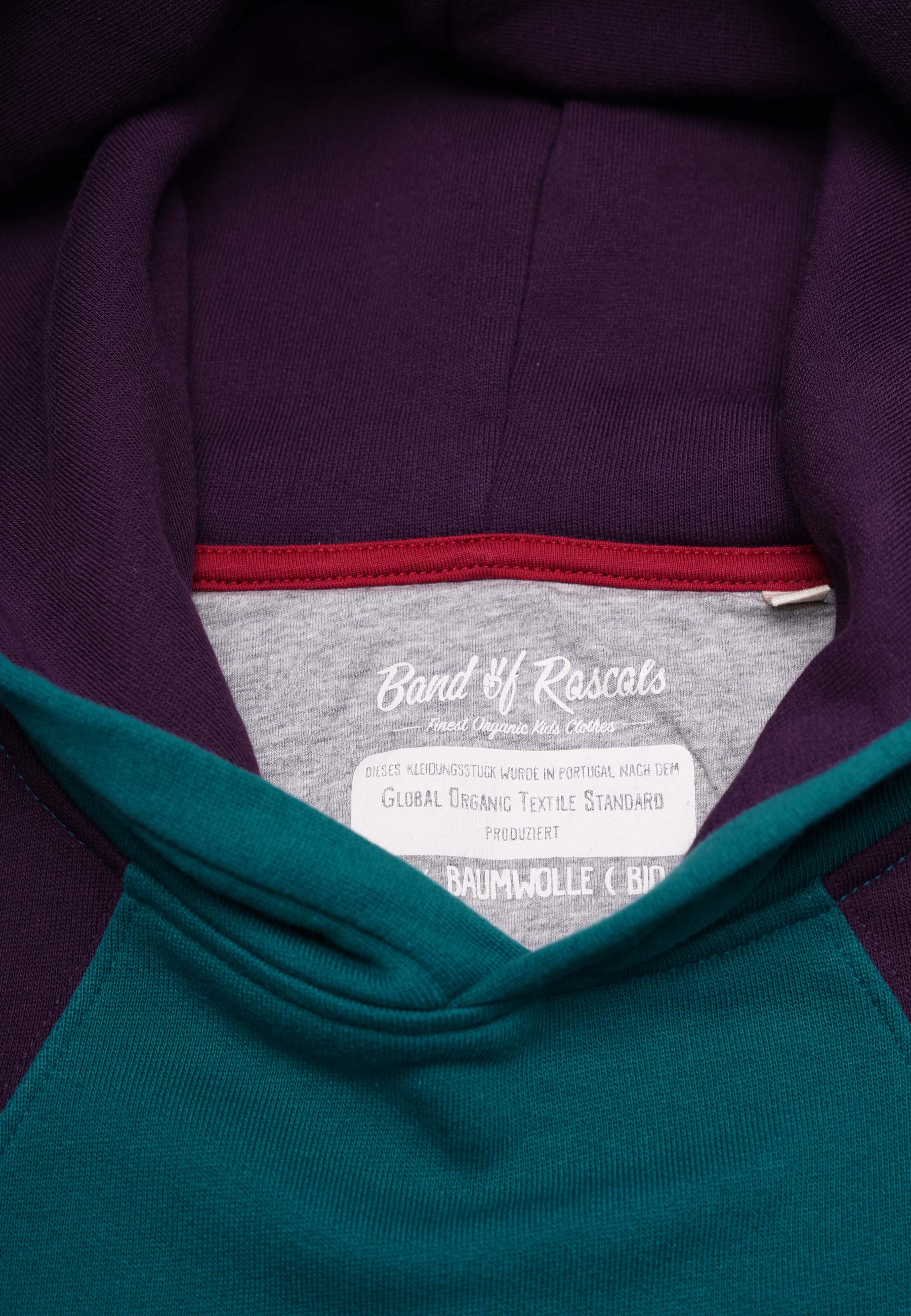 Spear Hooded