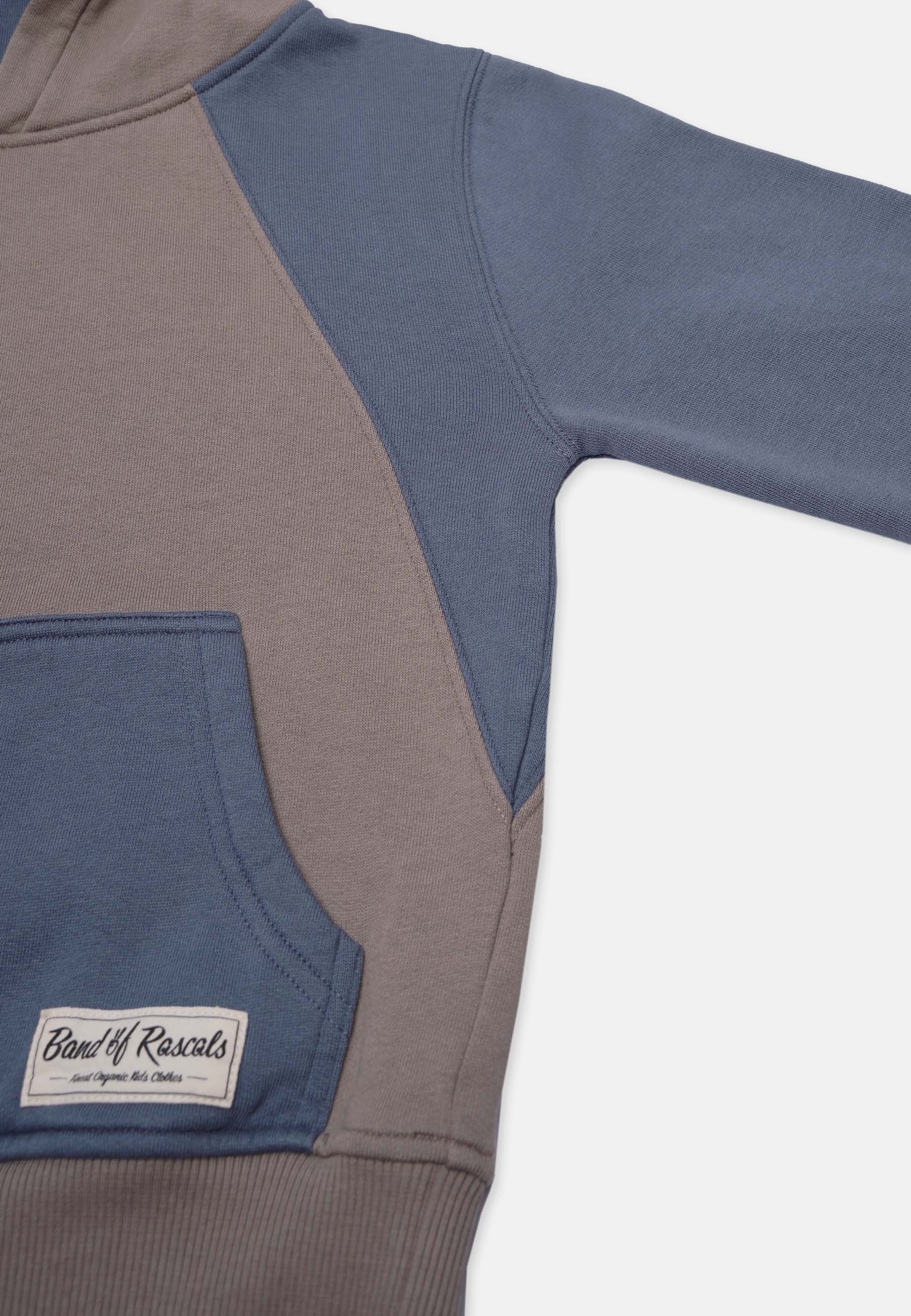 Spear Hooded
