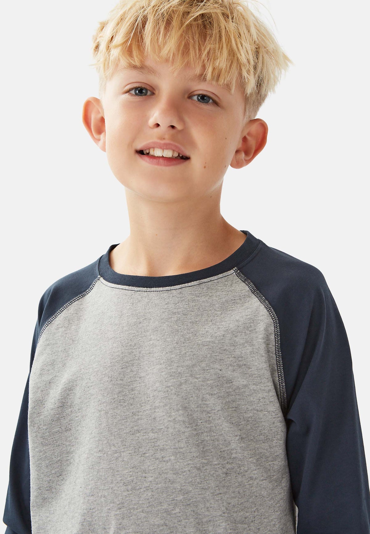 Raglan Longsleeve