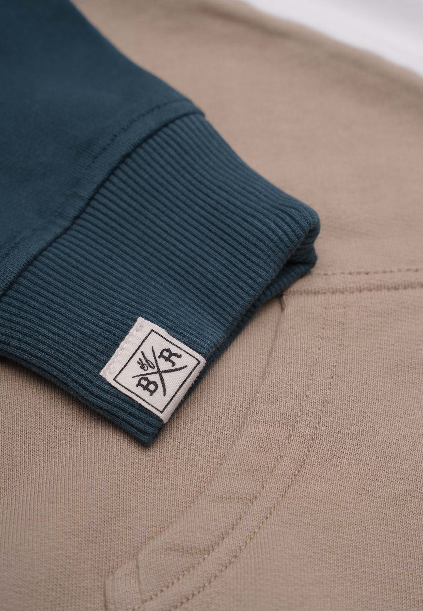 Wave Hooded